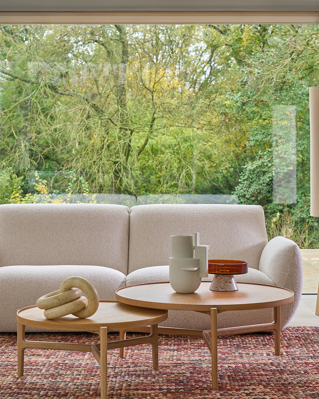 BIS - COFFEE TABLE (1)